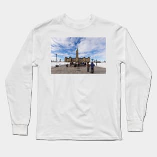 Canada's Parliament buildings in Ottawa Long Sleeve T-Shirt